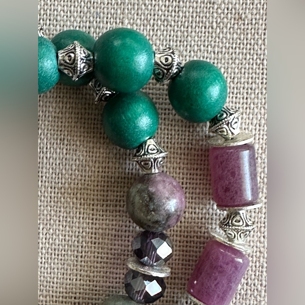 20-1/2 inch Ruby Zoisite gemstone bead Necklace NWOT - Picture 8 of 13